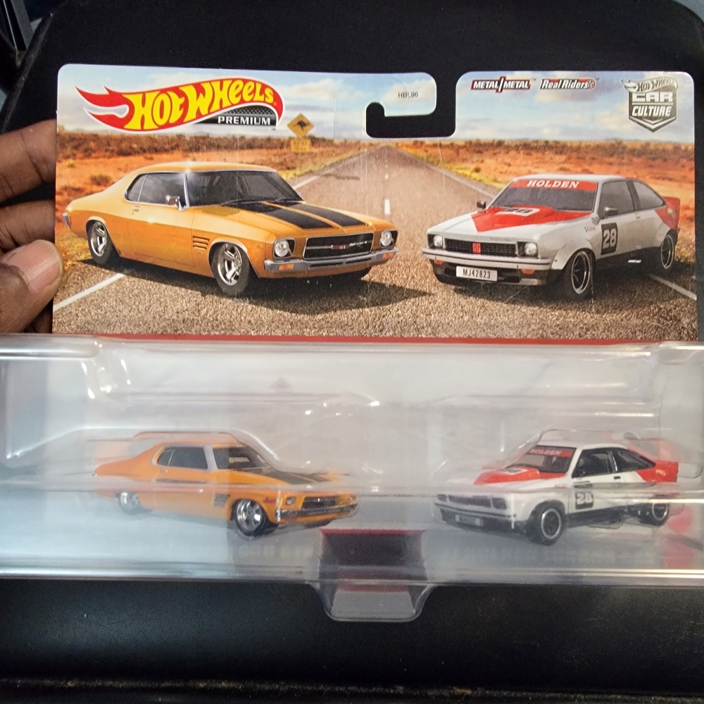 Hot Wheels Premium Die-Cast Car Set - Orange and White